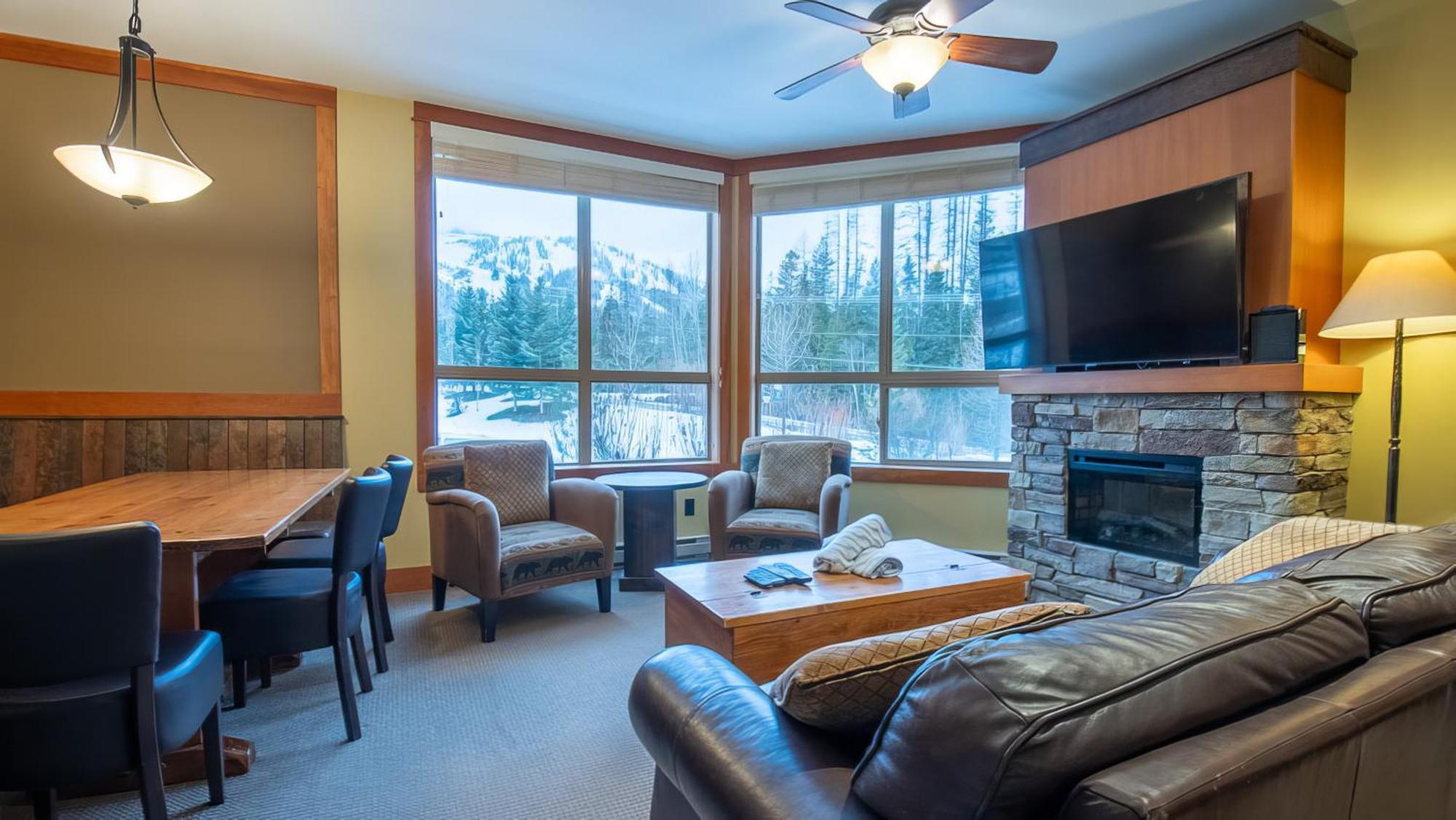 Timberline Lodges By Fernie Lodging Co Exterior photo